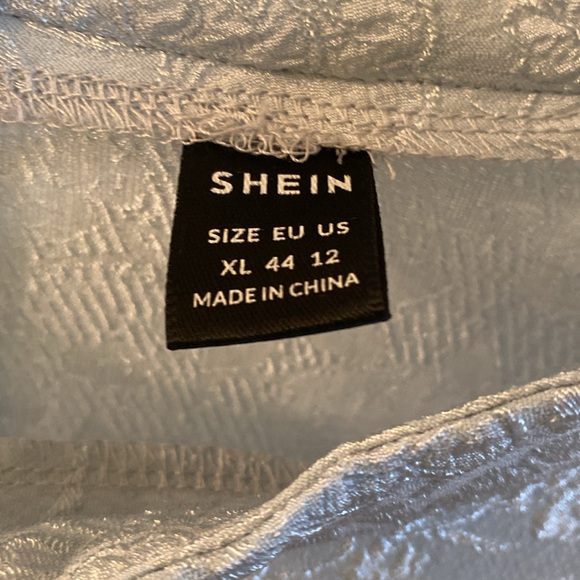 Beautiful Elegant Light Blue Floral Pioneer Patterned Long Sleeve Dress - Picture 16 of 17